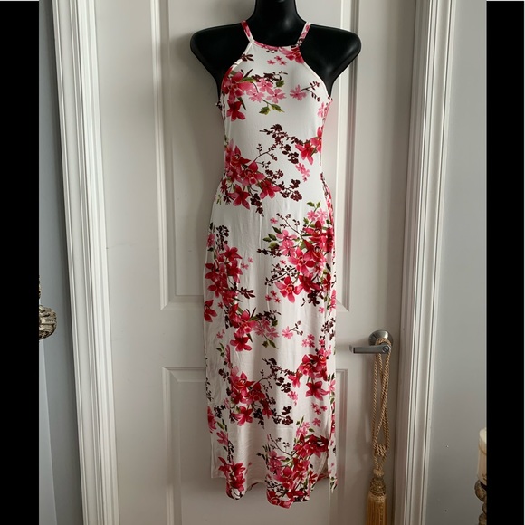 Dresses & Skirts - 🟣 Floral Print Maxi Dress Size M